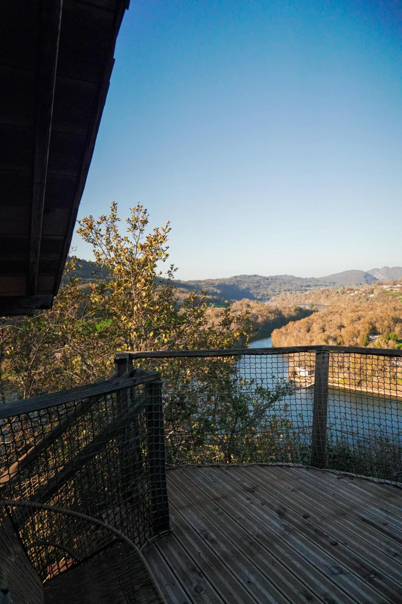 Cabanes Et Lodges Du Belvedere Serrieres-sur-Ain Екстер'єр фото