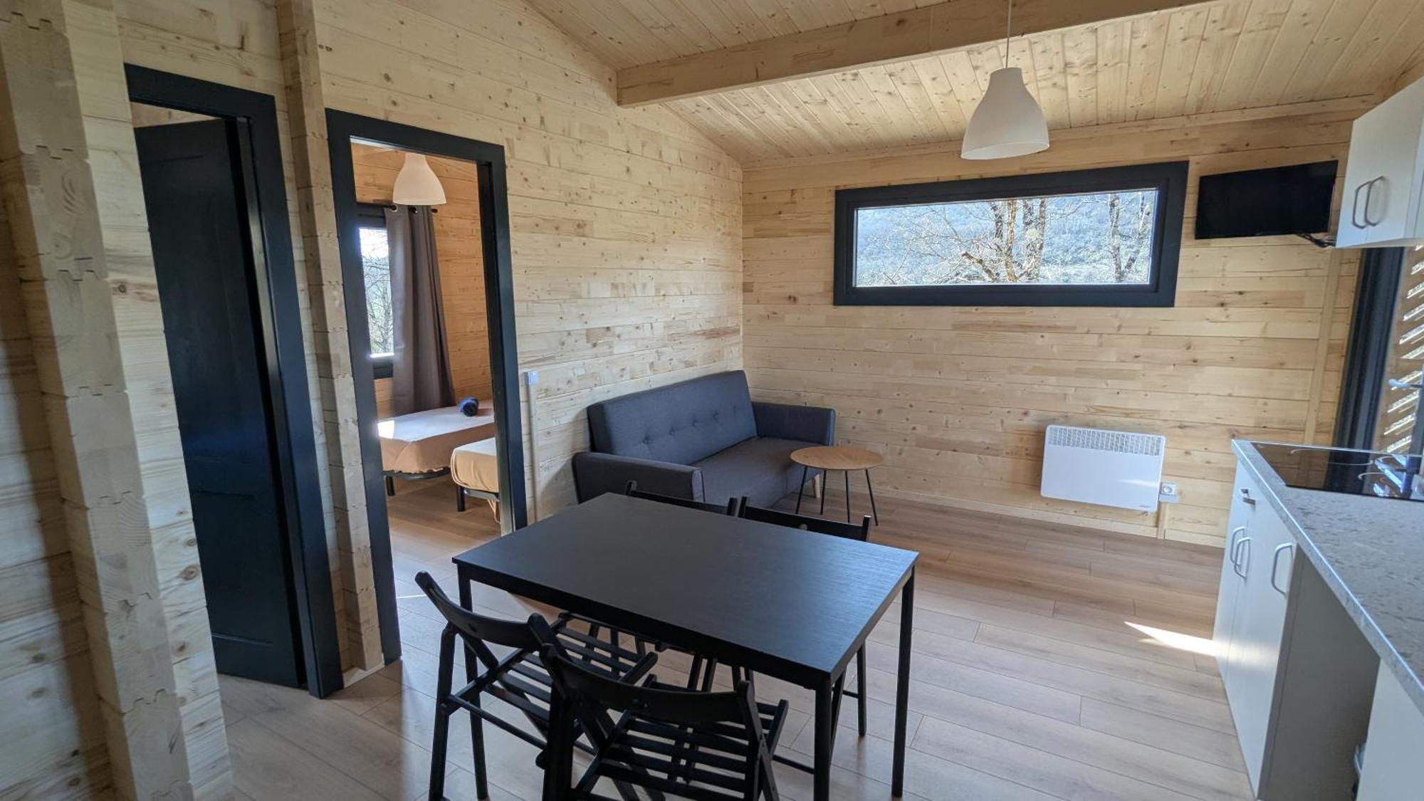 Cabanes Et Lodges Du Belvedere Serrieres-sur-Ain Екстер'єр фото