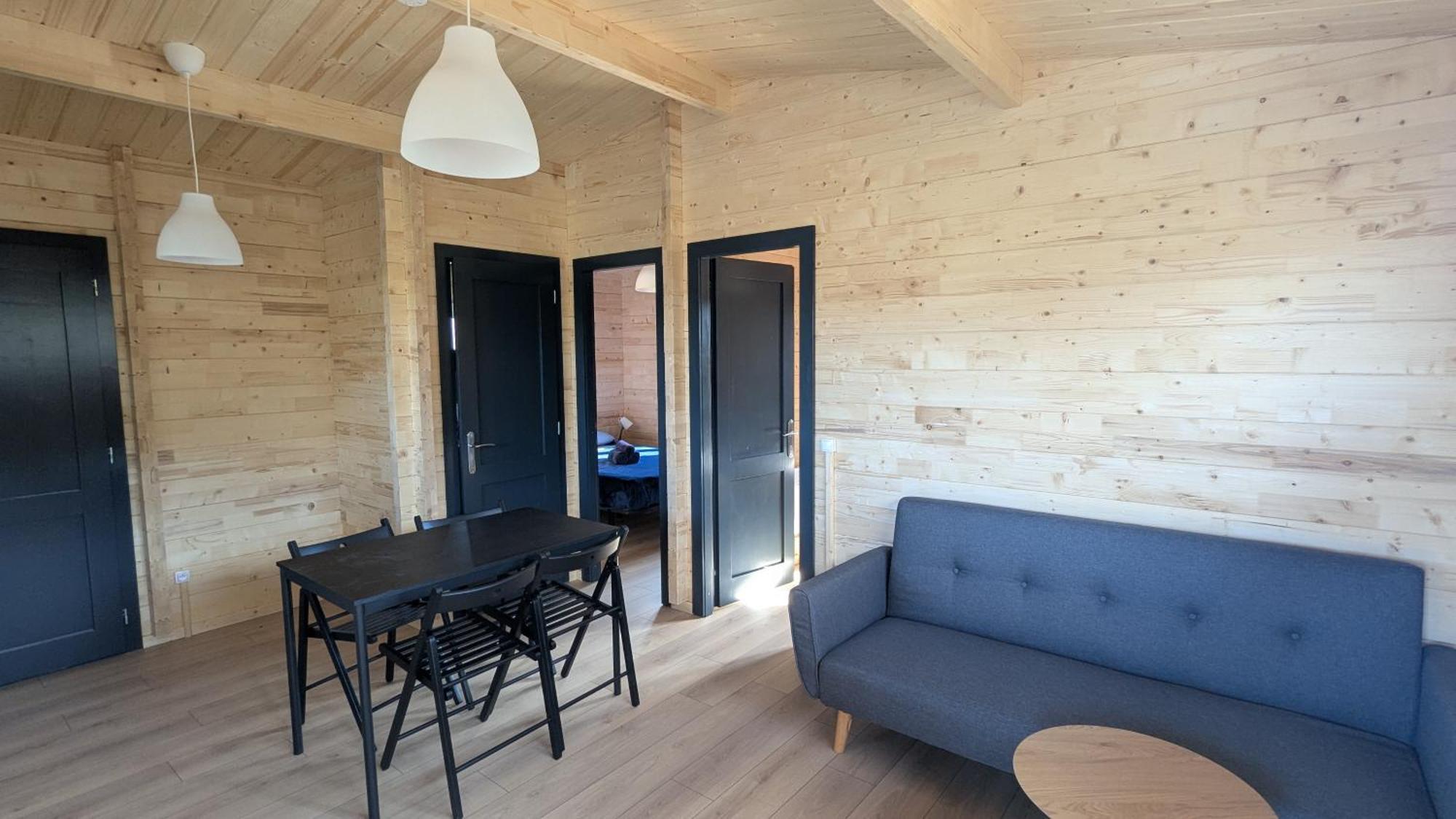 Cabanes Et Lodges Du Belvedere Serrieres-sur-Ain Екстер'єр фото